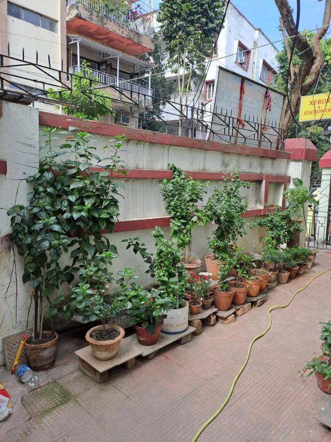 A Home Away From Home Kolkata Bagian luar foto