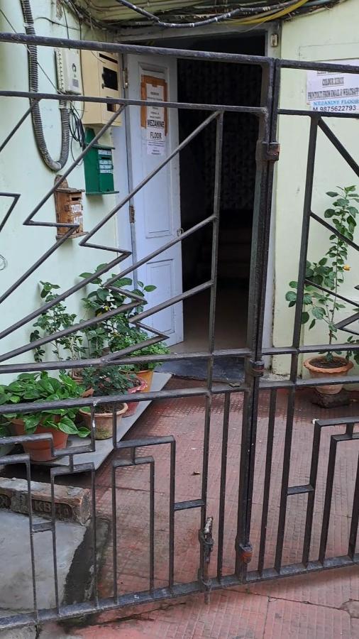 A Home Away From Home Kolkata Bagian luar foto