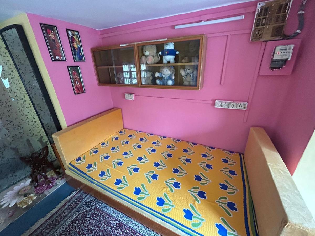 A Home Away From Home Kolkata Bagian luar foto